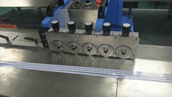 Machine de découpe de cartes de circuits imprimés LED de 1200 mm 5 lames
