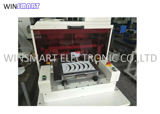 La machine de Depaneling de poinçon de carte PCB de LED avec adapté aux besoins du client meurent outillage
