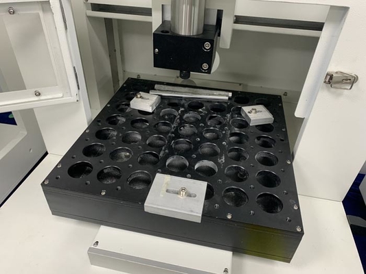 Un bon prix. Séparateur de enseignement de carte PCB de coupeur de fraisage de machine de routeur de carte PCB de Benchtop de boîte en ligne