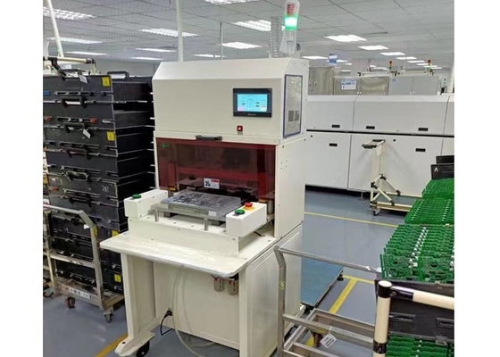 Matrice de poinçon automatique de carte PCB de contrôle de PLC usinant la poinçonneuse de carte PCB