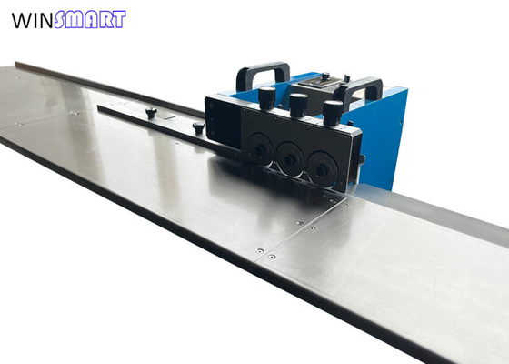 Un bon prix. Machine séparatrice de PCB LED multi-lames à vitesse réglable pour cartes de 1200 mm maximum en ligne