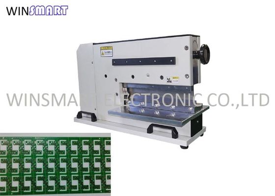 Un bon prix. La carte PCB Depaneling de panneau en métal usinent la capacité de coupure de 580mm en ligne